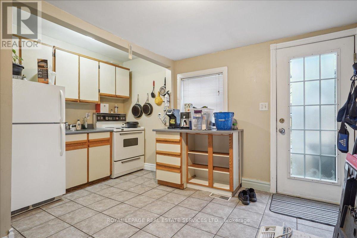 27 George Street Property Photo 9