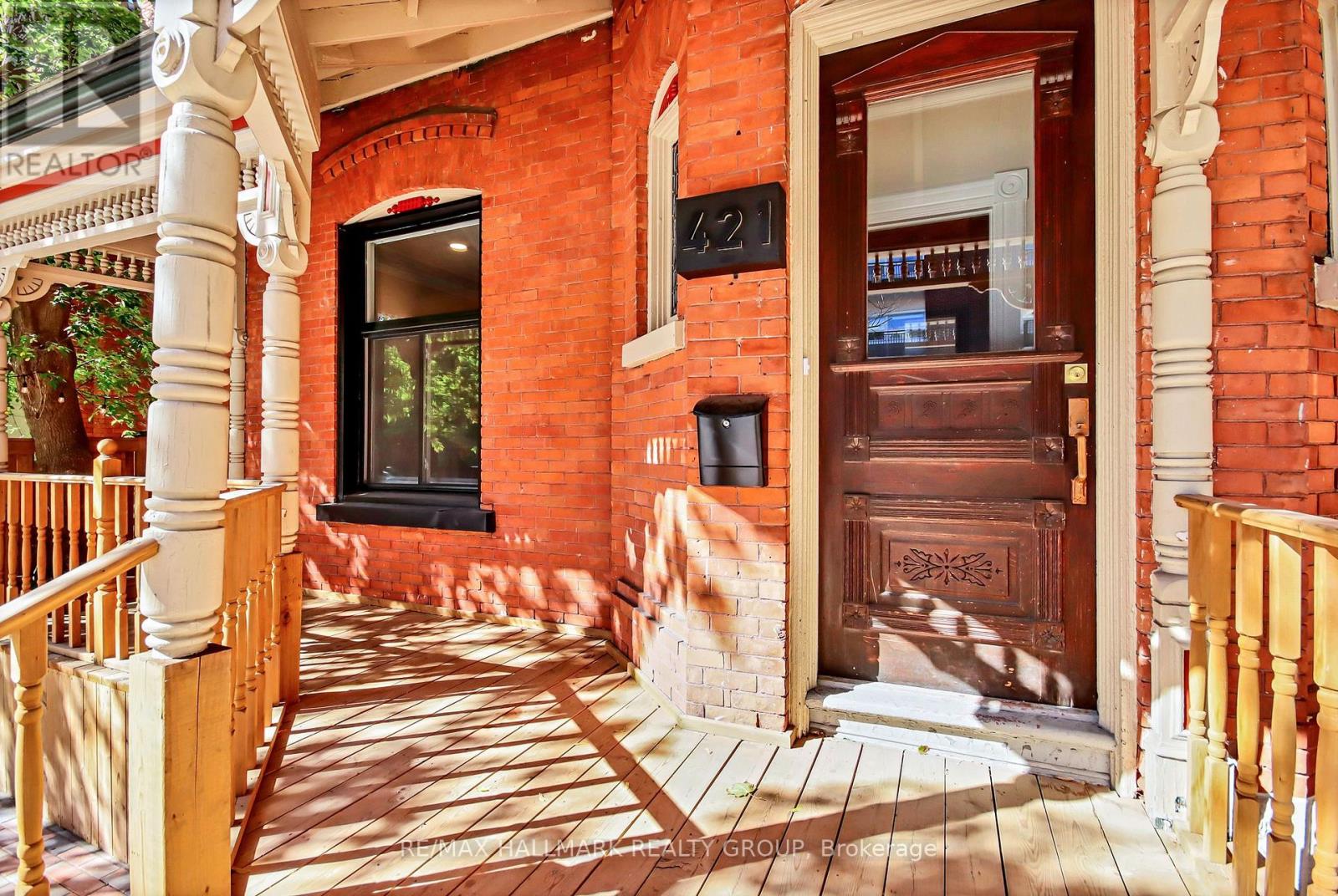 421 Gilmour Street Property Photo 5
