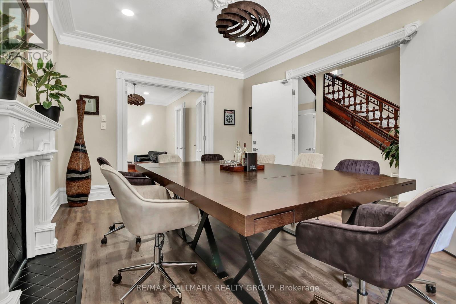 421 Gilmour Street Property Photo 11