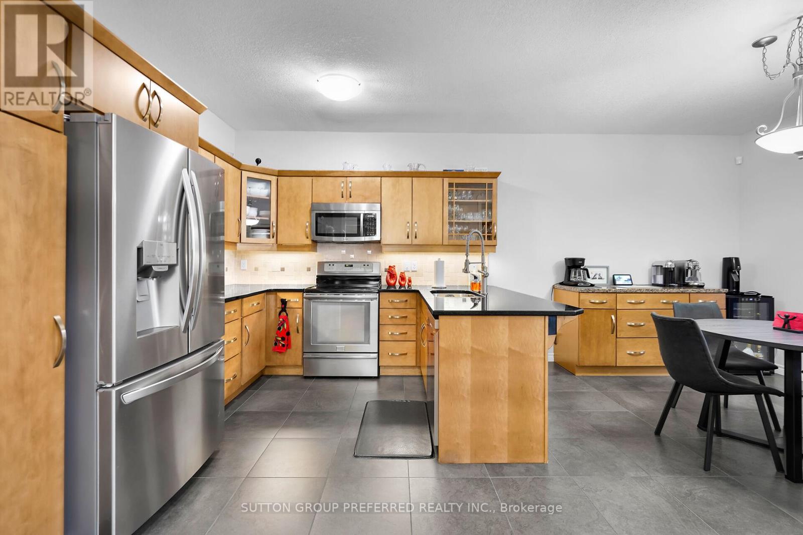 6517 Beattie Street Property Photo 11