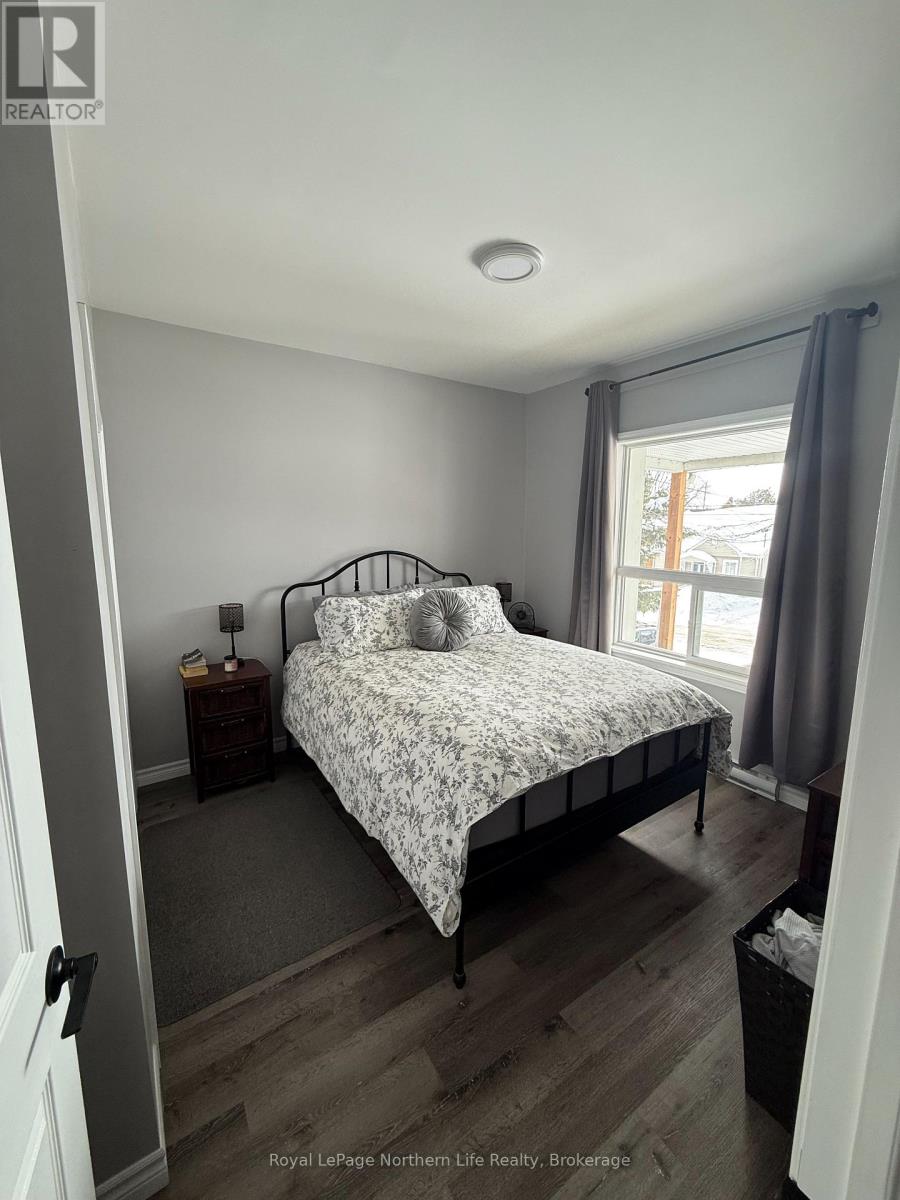 332 Second Avenue E Property Photo 8