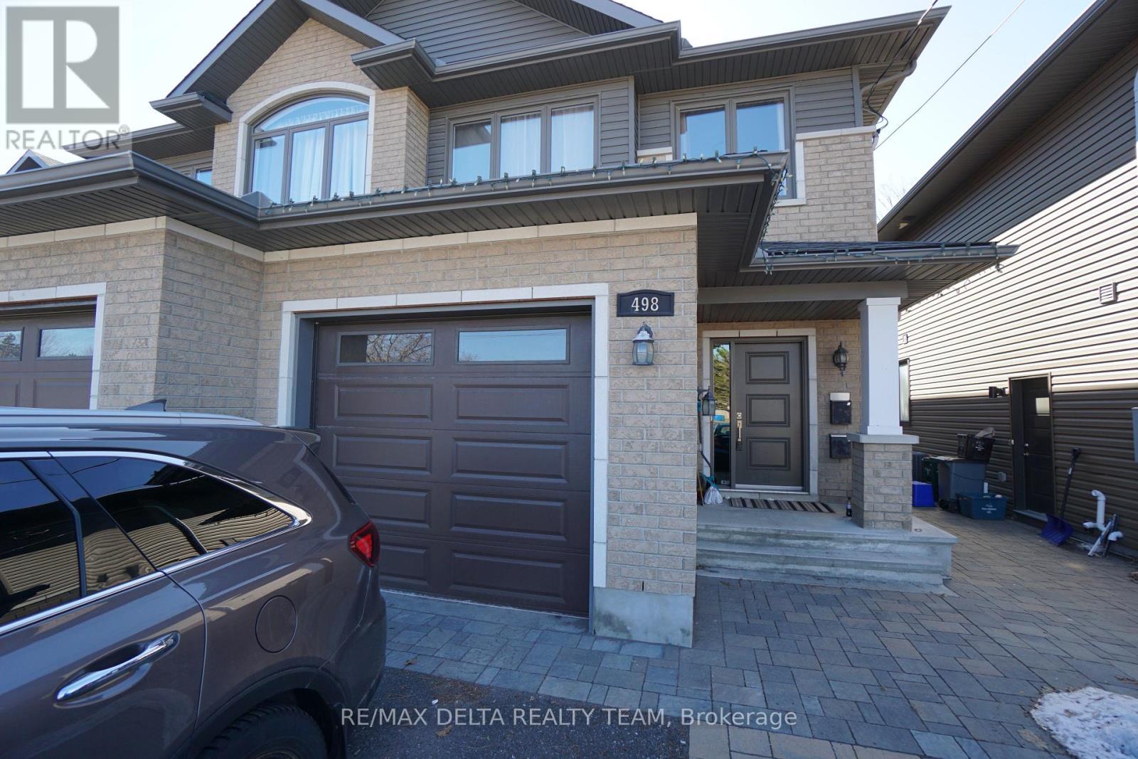 498 Moodie Drive Property Photo 1