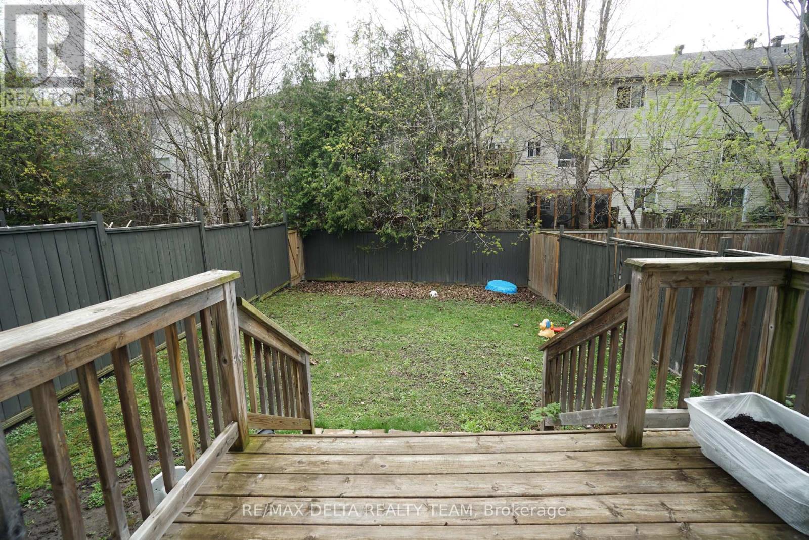 498 Moodie Drive Property Photo 22