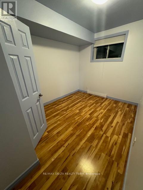498 Moodie Drive Property Photo 33