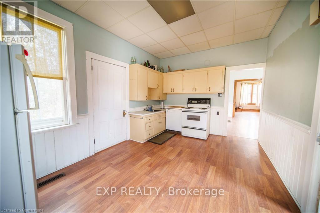 136 Foundry Street Property Photo 7