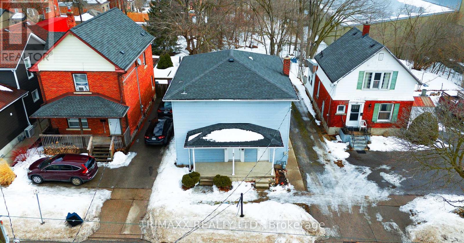 62 Pine Street N Property Photo 1