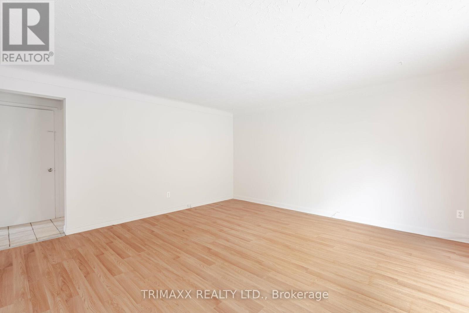 62 Pine Street N Property Photo 8