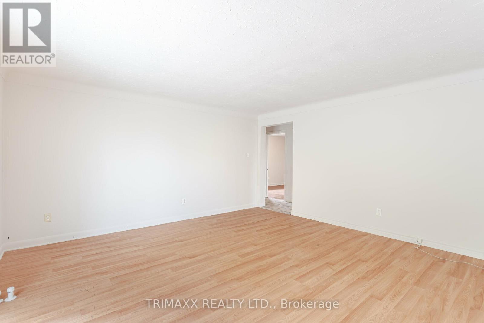 62 Pine Street N Property Photo 9