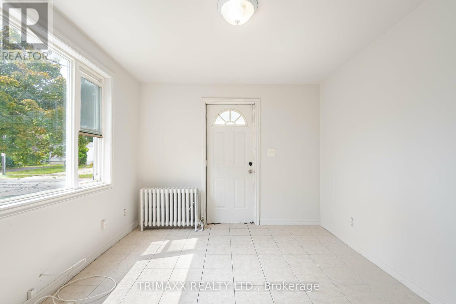 62 Pine Street N Property Photo 20