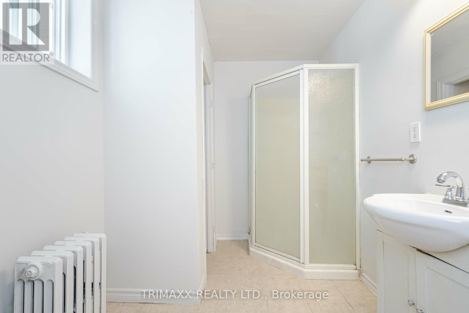 62 Pine Street N Property Photo 29