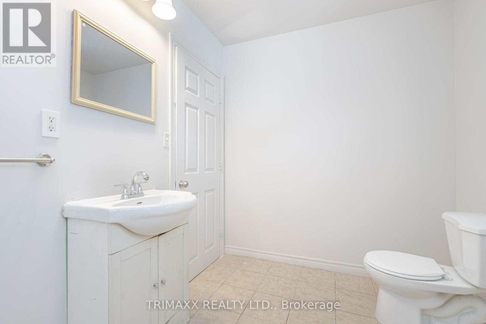 62 Pine Street N Property Photo 30