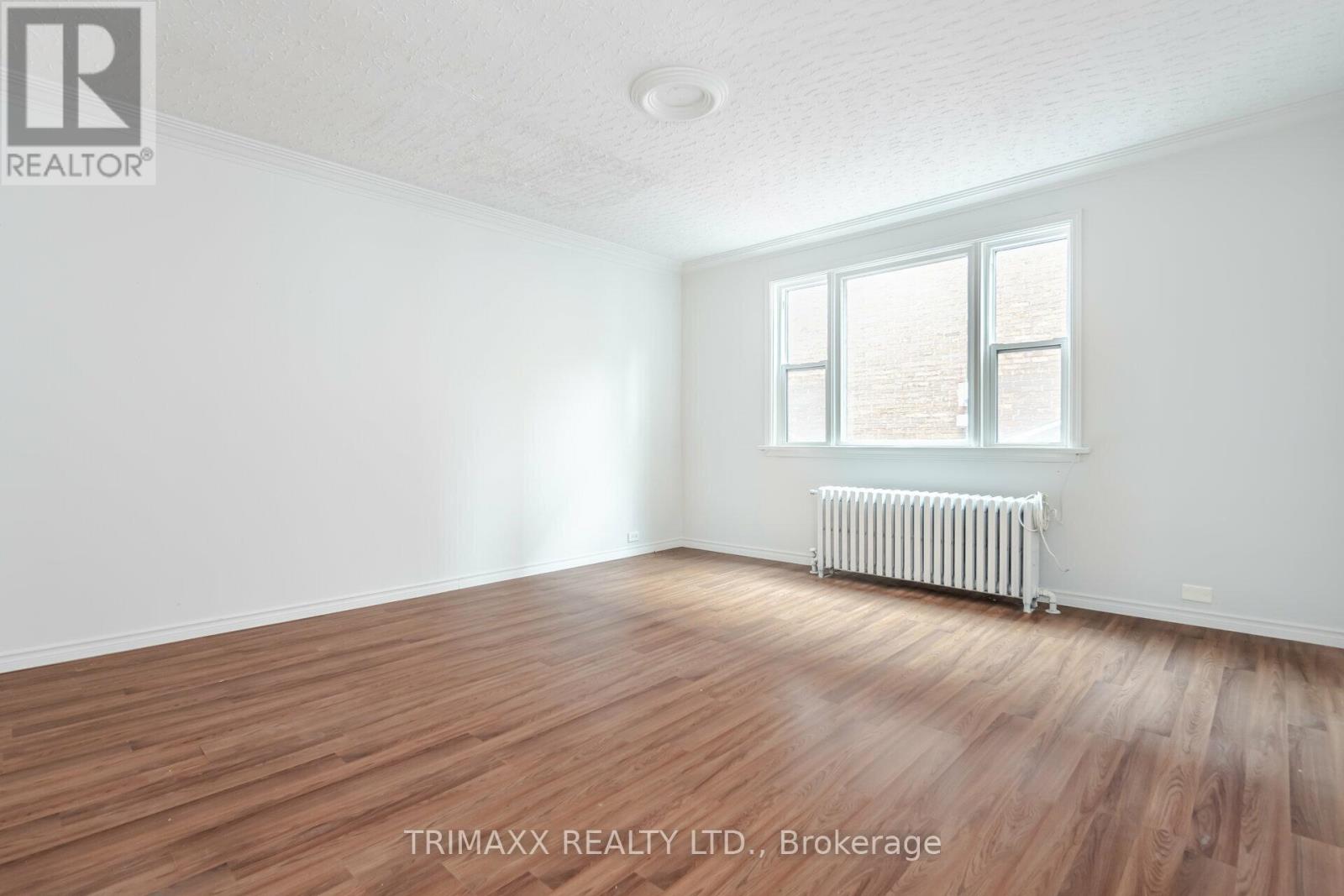 62 Pine Street N Property Photo 39