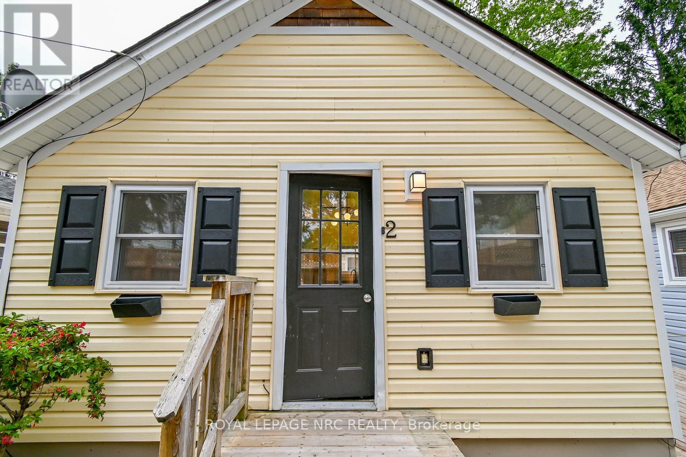 387 Elmwood Avenue Property Photo 20