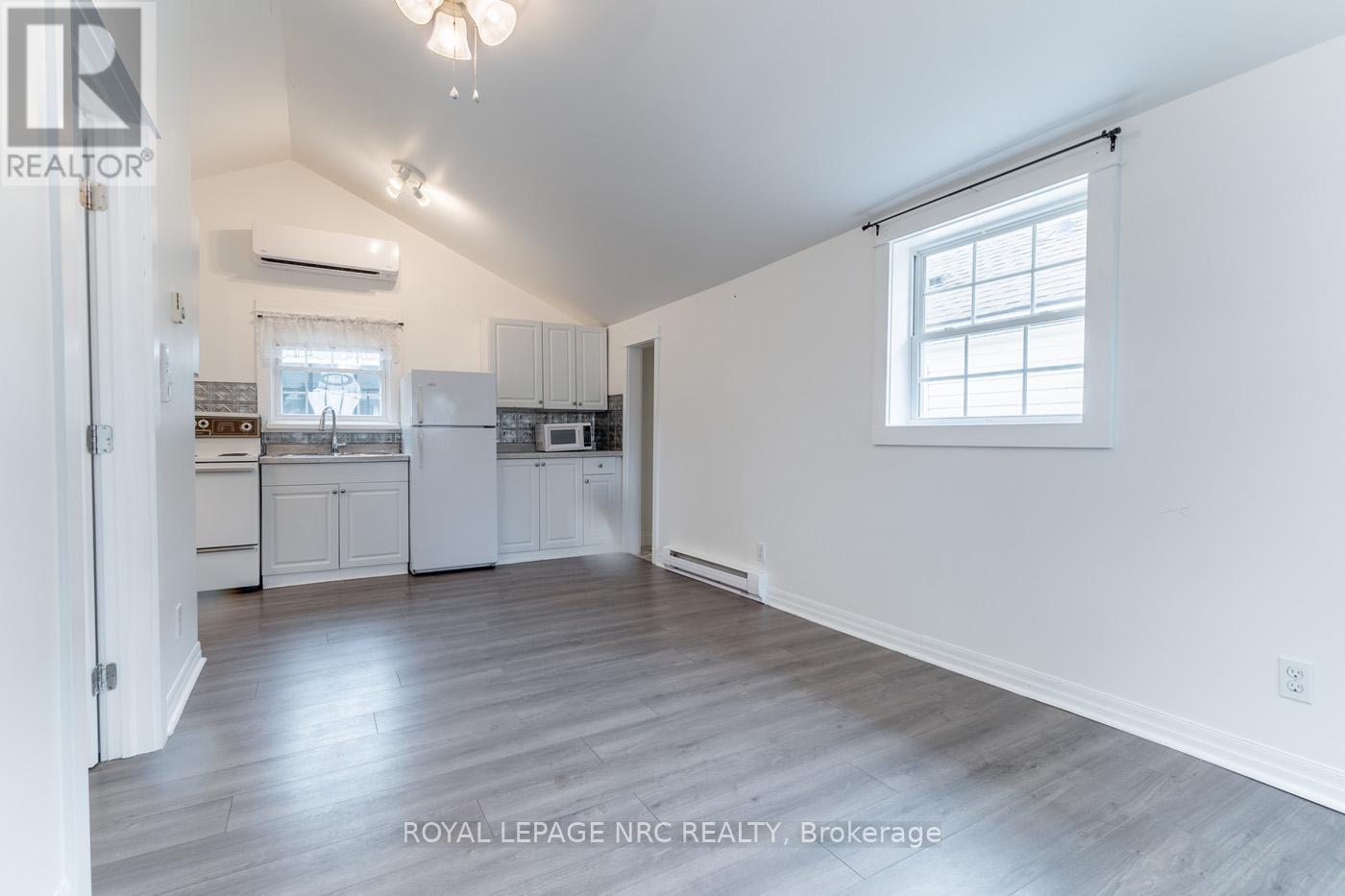 387 Elmwood Avenue Property Photo 33
