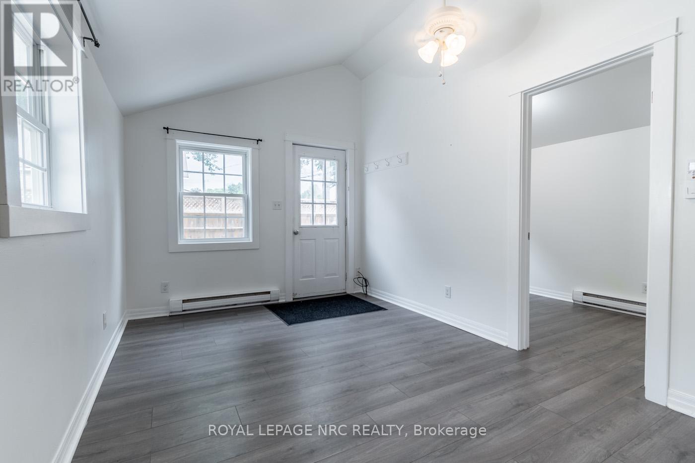 387 Elmwood Avenue Property Photo 43