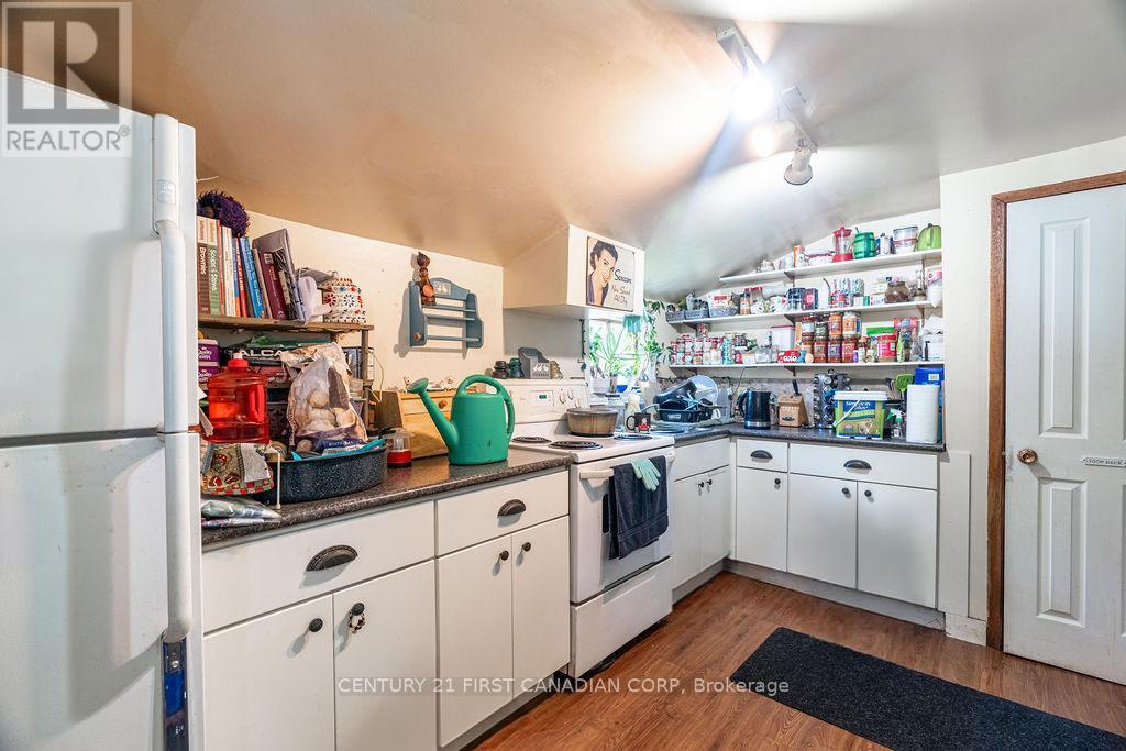 140 Rectory Street Property Photo 15