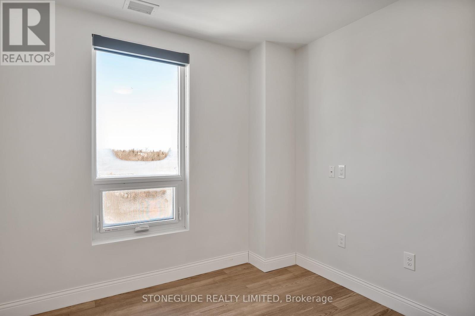 203 - 555 Bonaccord Street Property Photo 25