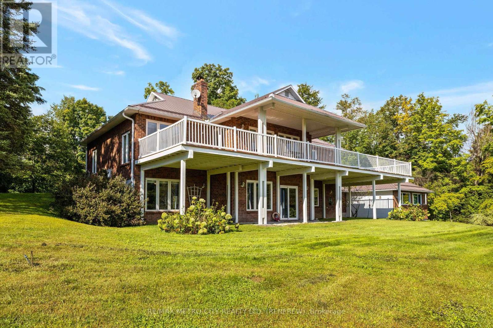 4196 Calabogie Road Property Photo