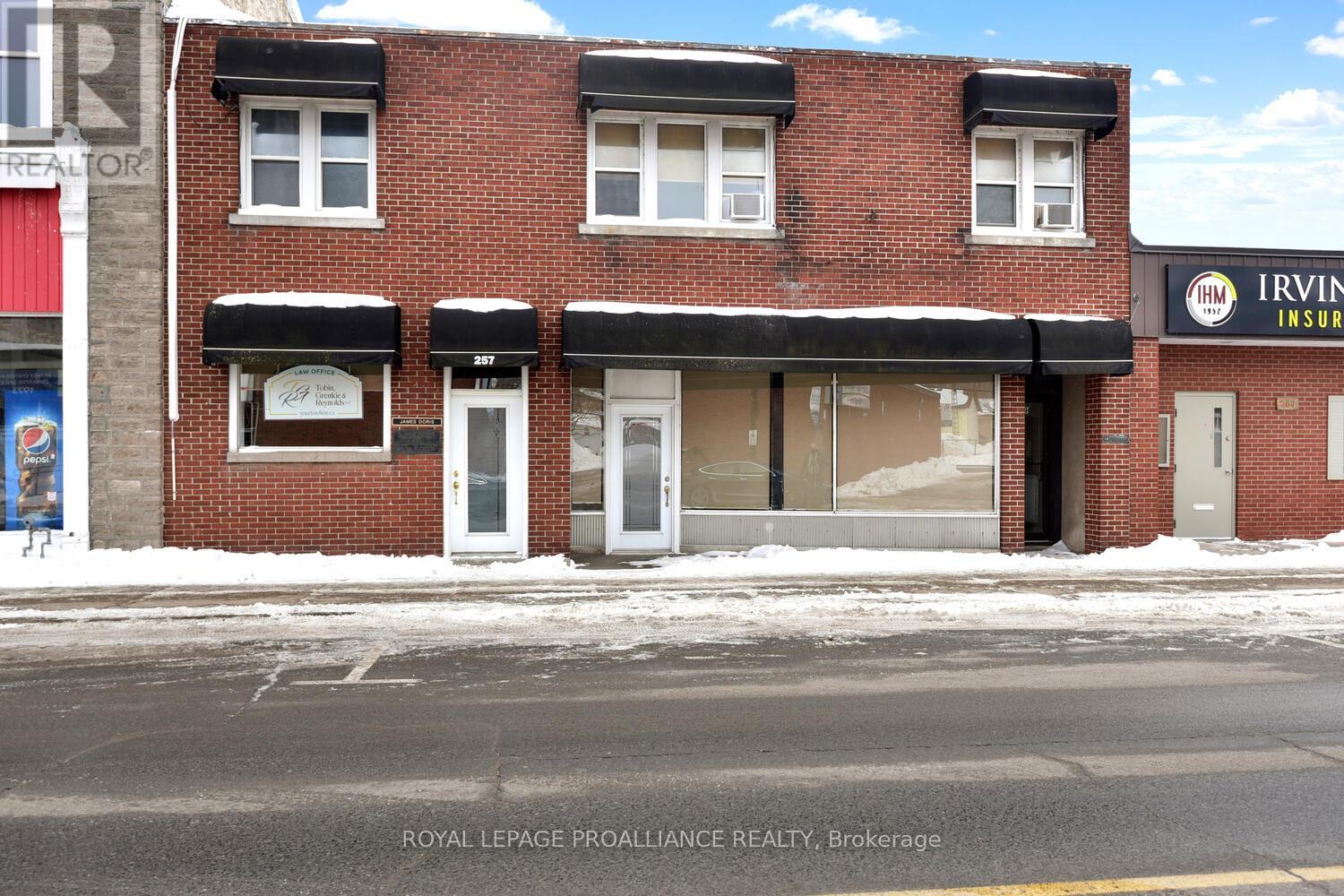 257-259 King Street W Property Photo