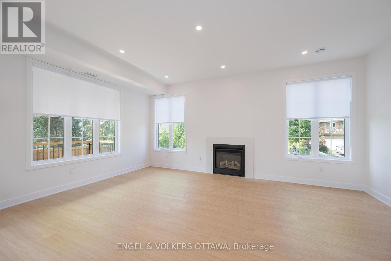 5 Winlock Crescent Property Photo 16