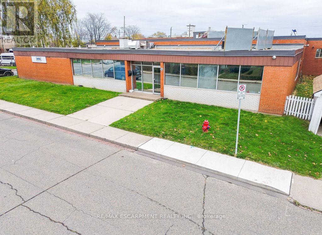 42 NIAGARA STREET Property Photo 1