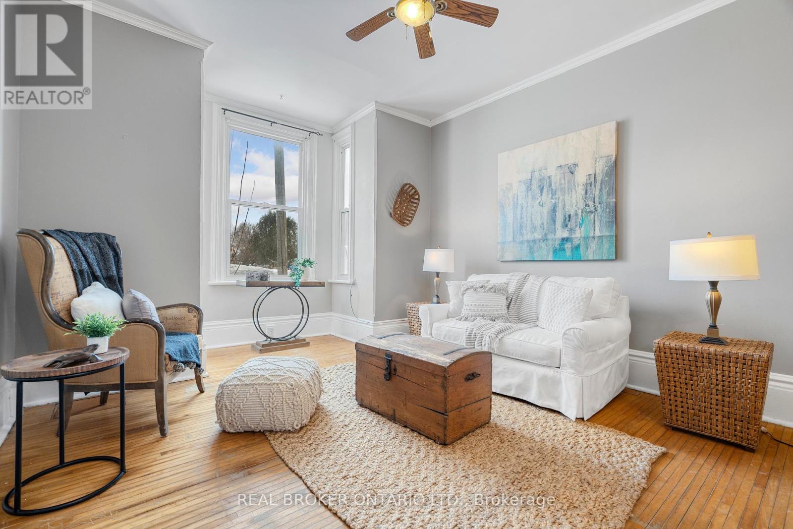 42 Daniel Street N Property Photo 10