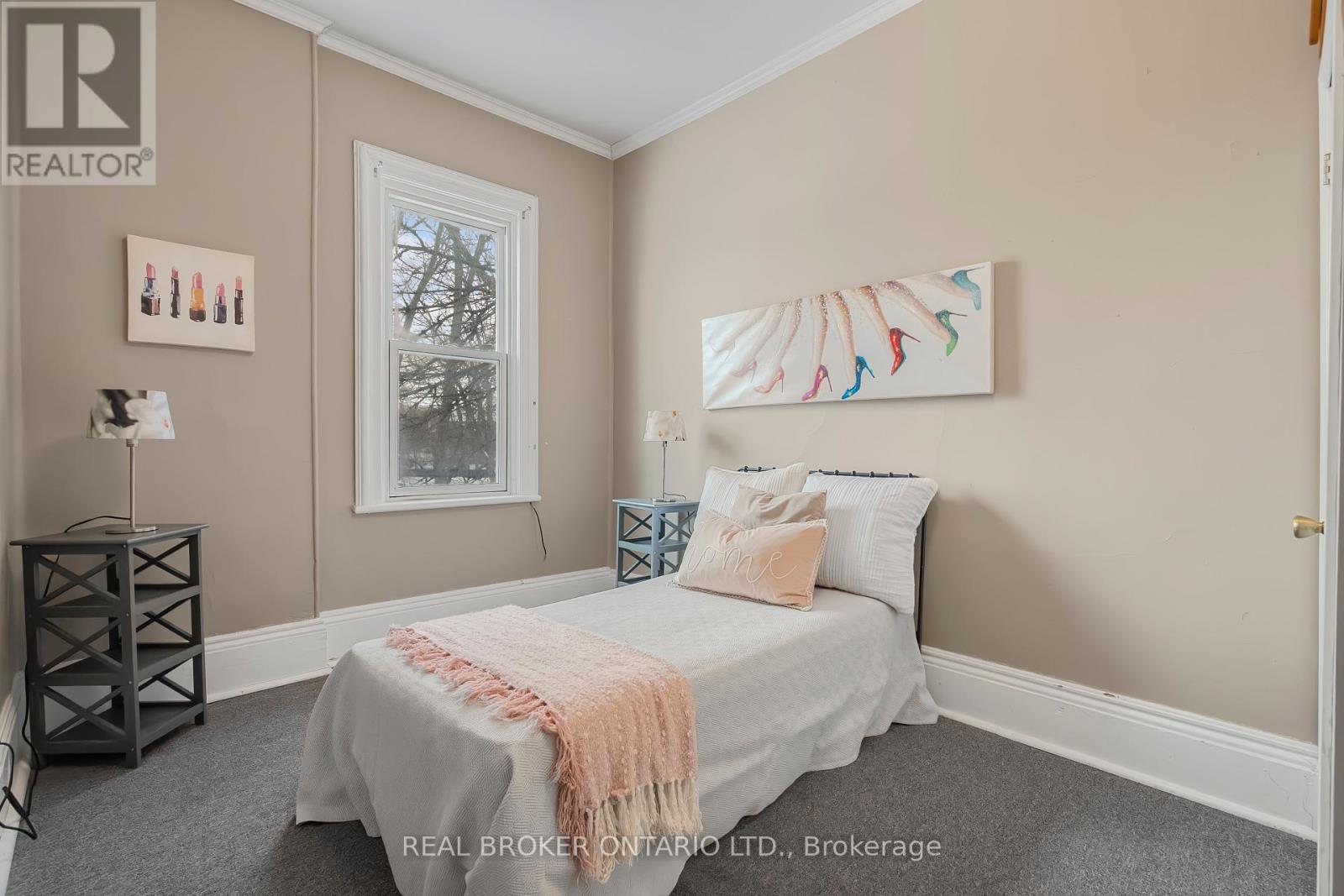 42 Daniel Street N Property Photo 27