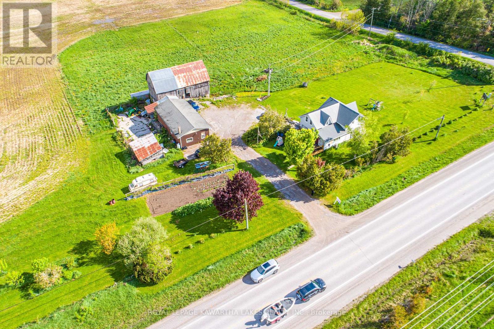 1937 Glenarm Road Property Photo 4