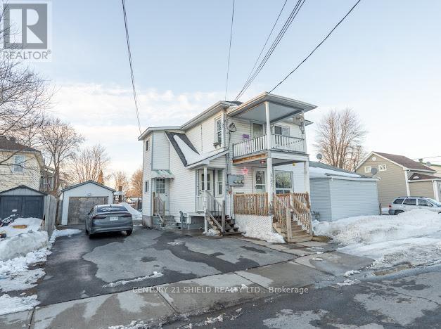 337 6th Street W Property Photo 2