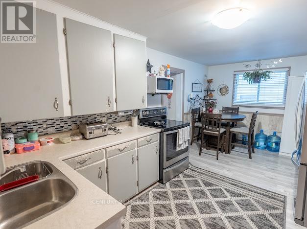 337 6th Street W Property Photo 6