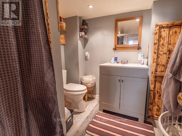 337 6th Street W Property Photo 12
