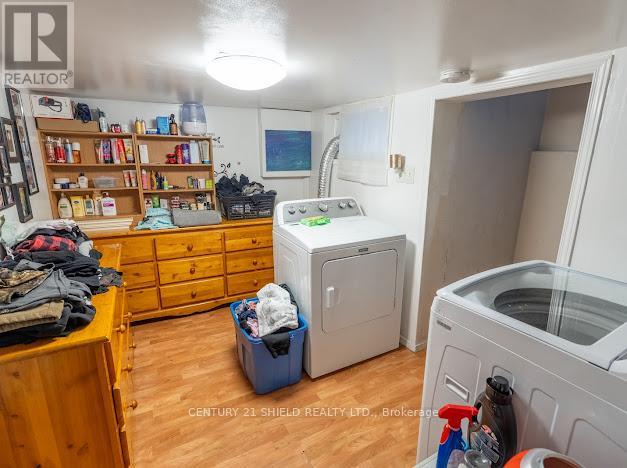 337 6th Street W Property Photo 15