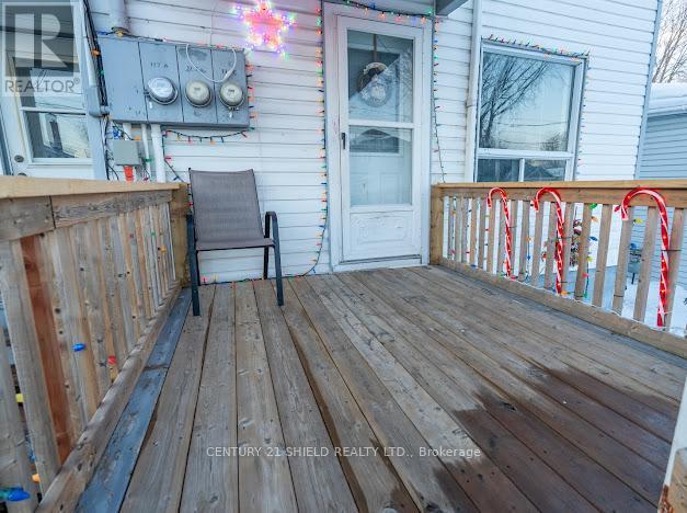337 6th Street W Property Photo 23