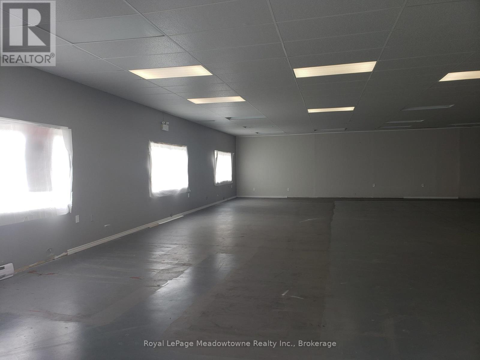 1 - 5 Bobcaygeon Road Property Photo 2