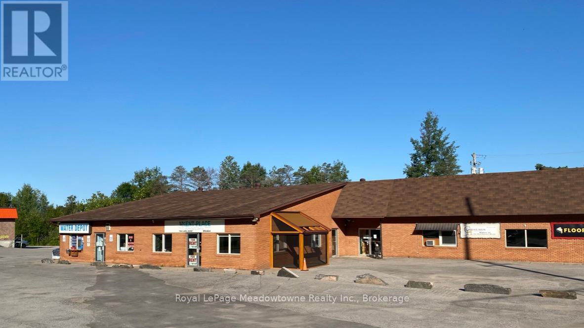 3 - 5 Bobcaygeon Road Property Photo 1