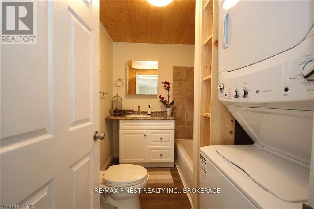 219 Montreal Street Property Photo 15