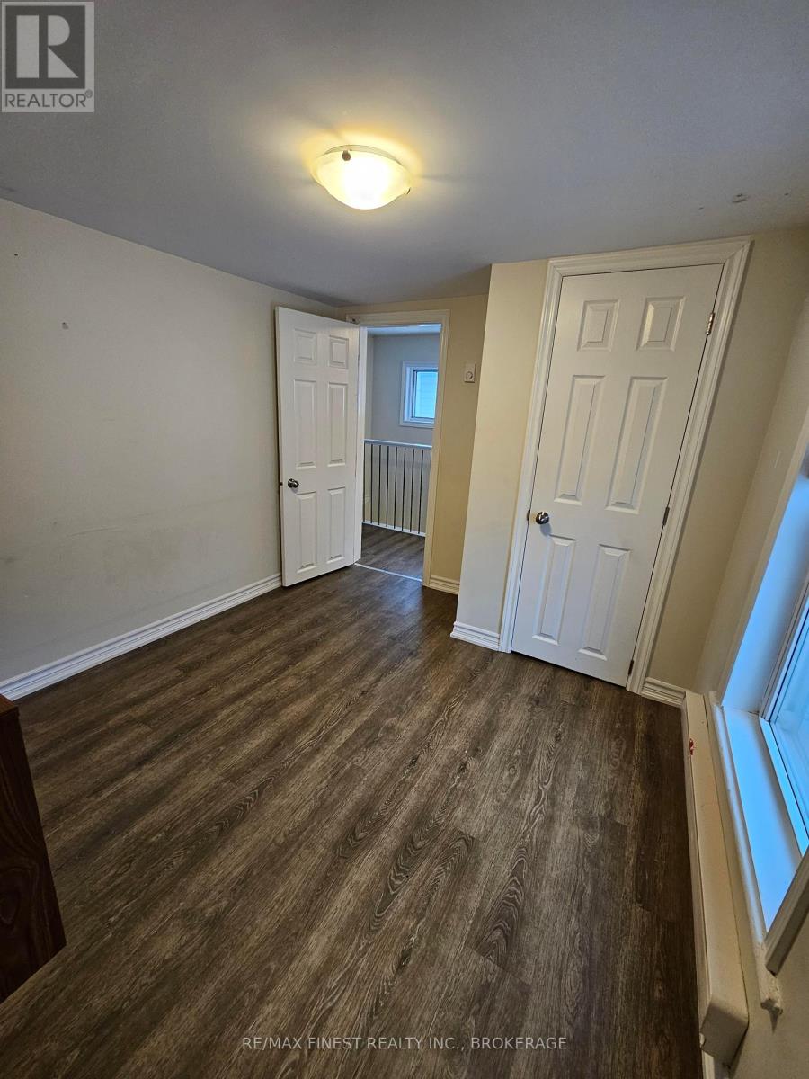219 Montreal Street Property Photo 32