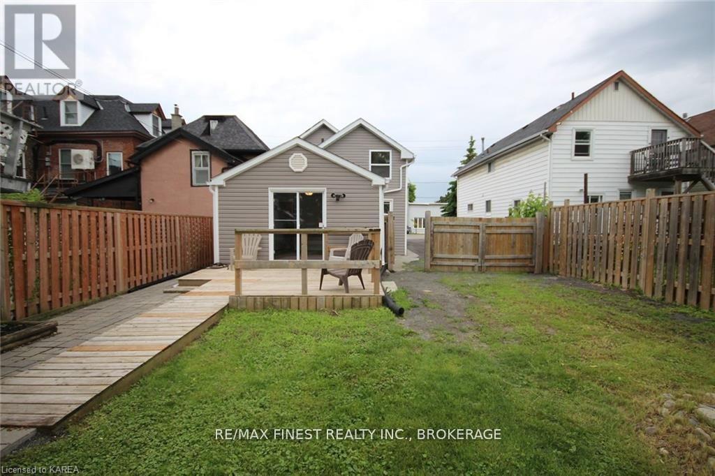 219 Montreal Street Property Photo 36