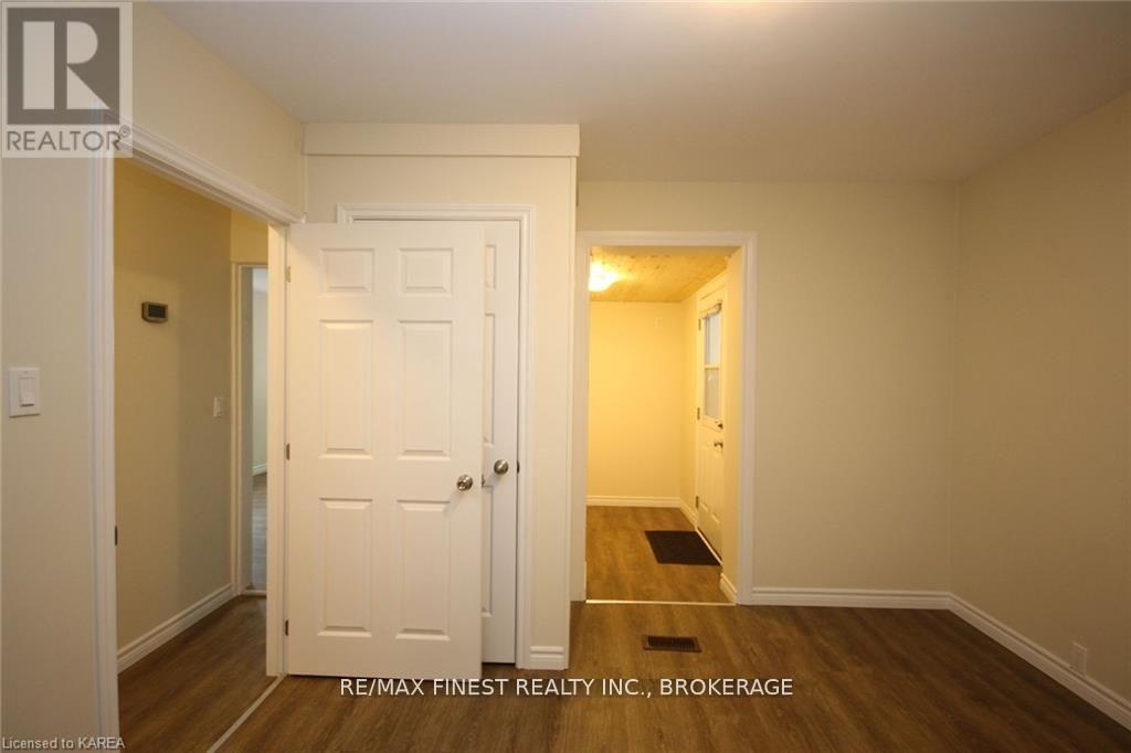 219 Montreal Street Property Photo 8