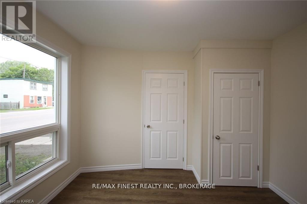 219 Montreal Street Property Photo 10