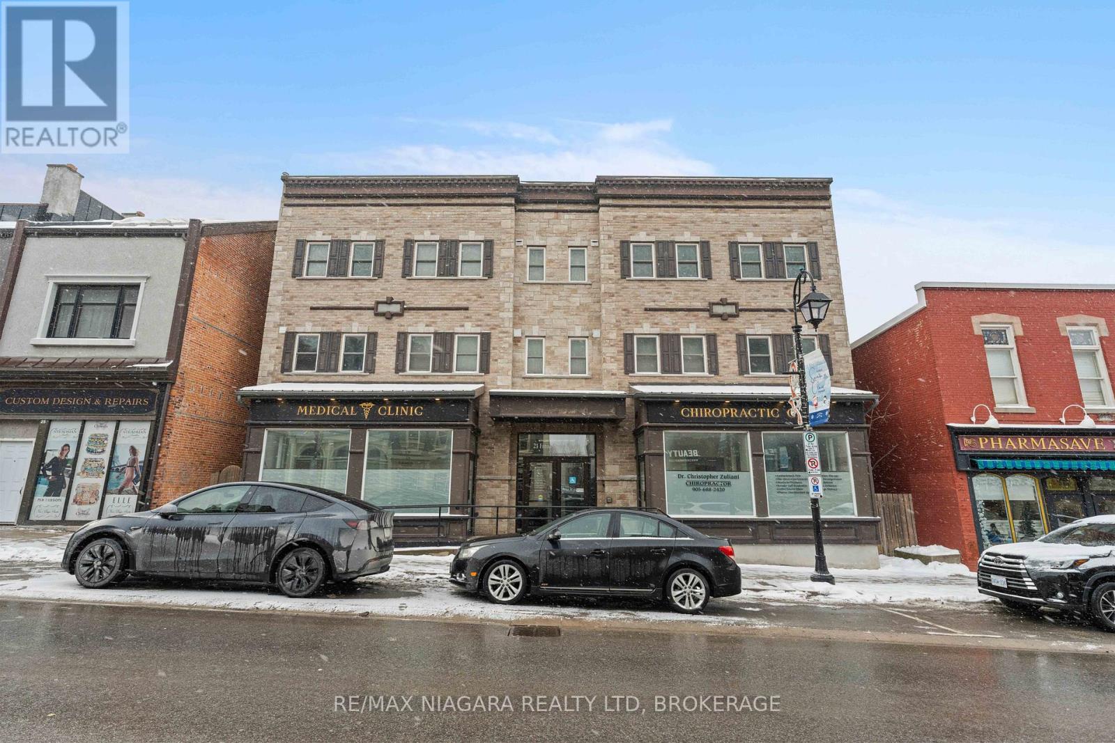 21 Front Street Property Photo 1