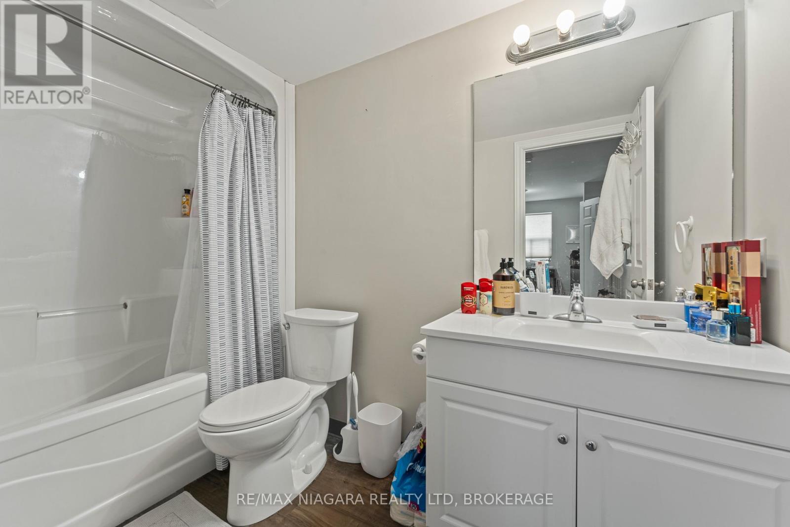 21 Front Street Property Photo 23