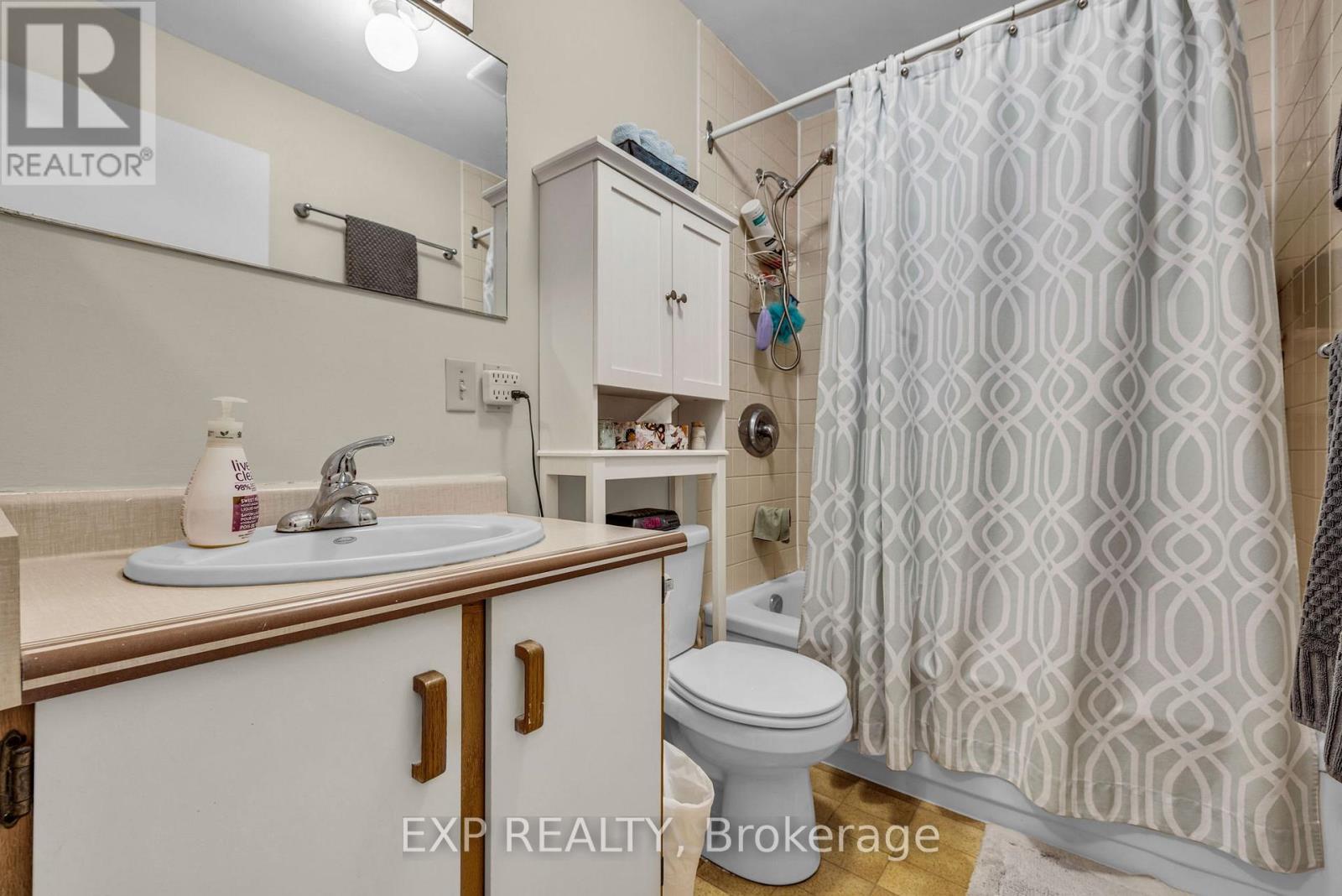 358 Winston Avenue Property Photo 29