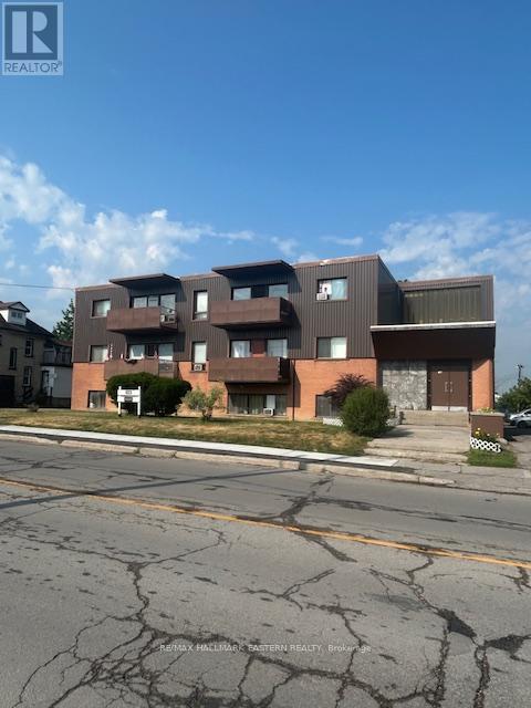 155 Lindsay Street S Property Photo 2