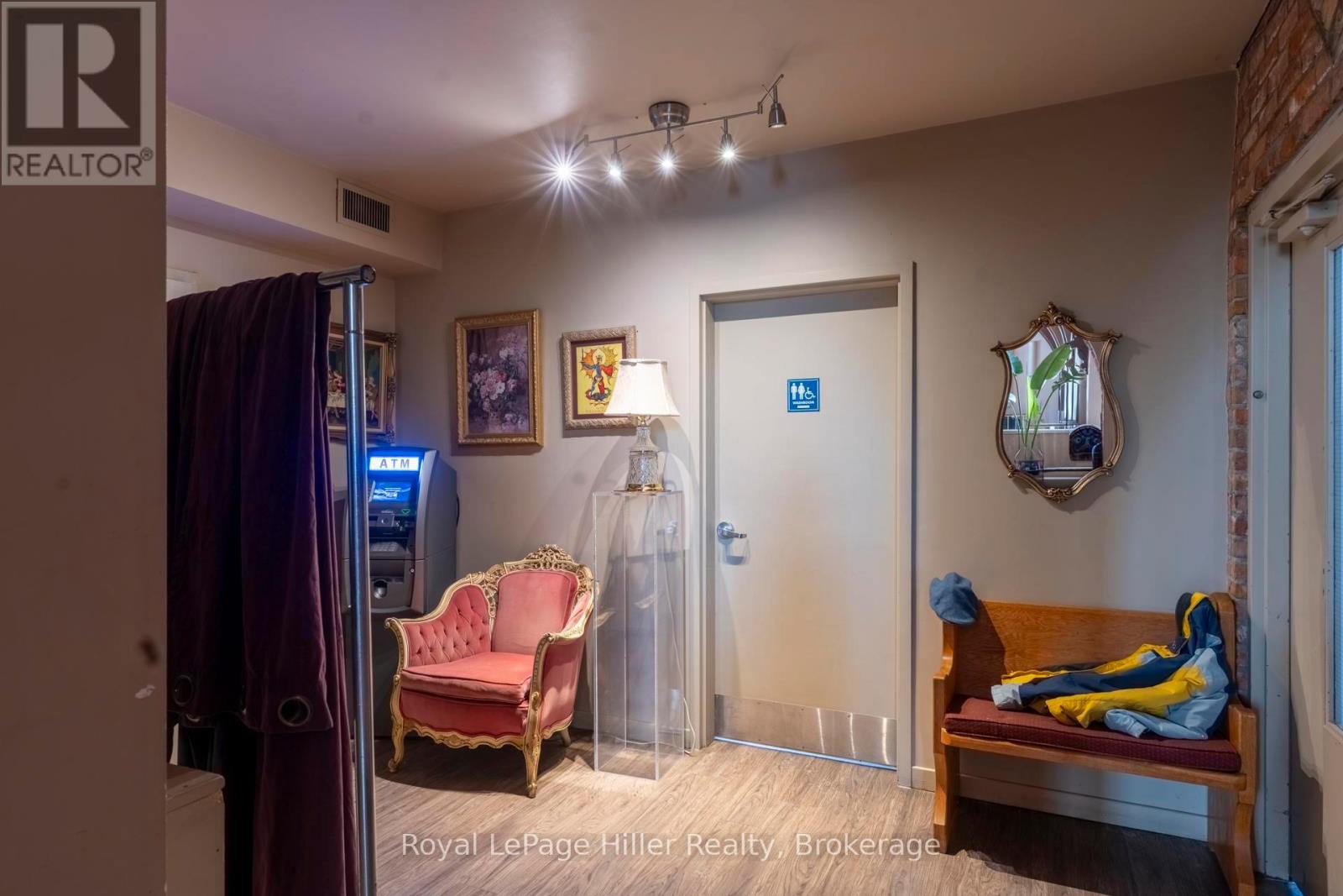 95 Waterloo St Street Property Photo 11