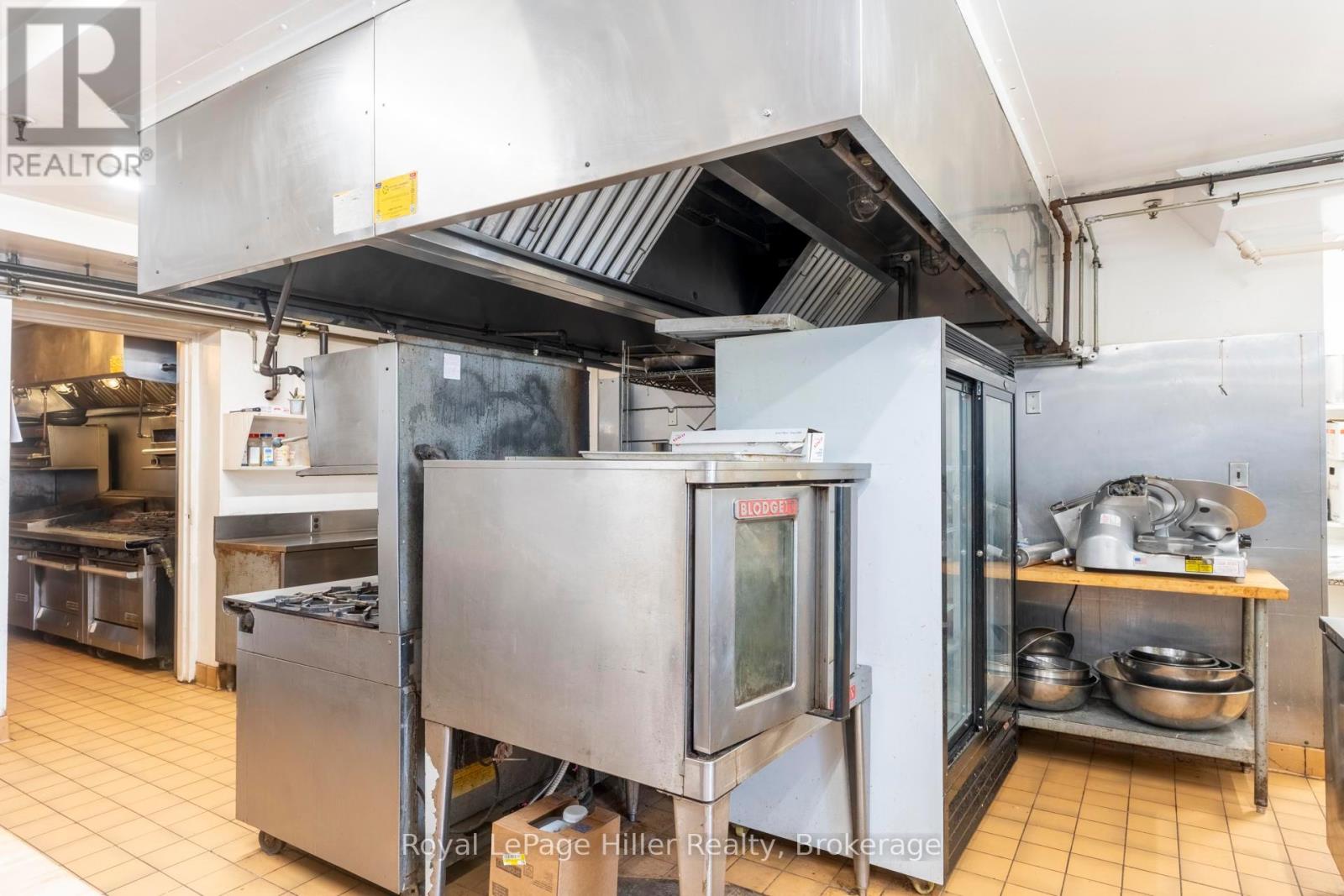 95 Waterloo St Street Property Photo 18