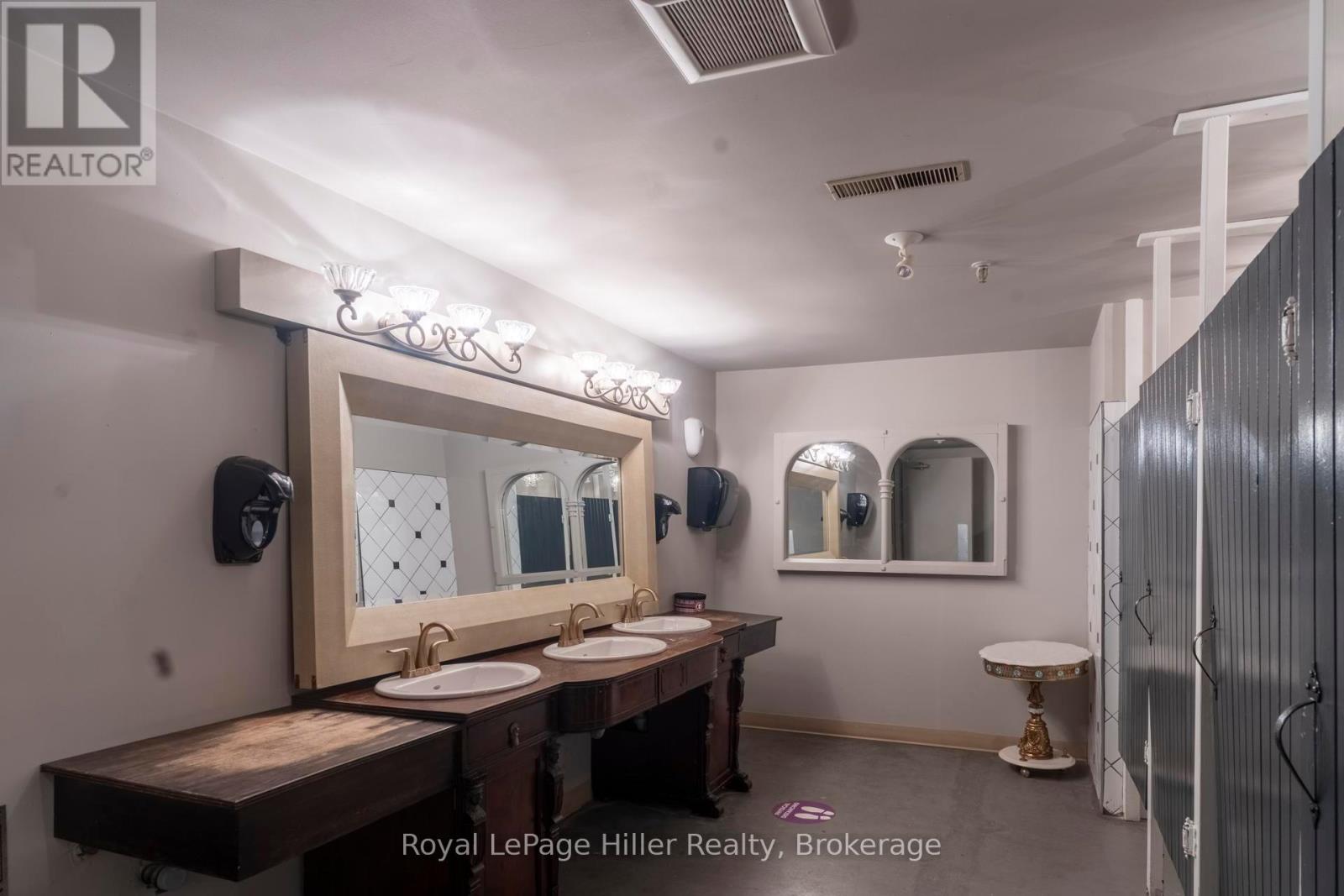 95 Waterloo St Street Property Photo 27