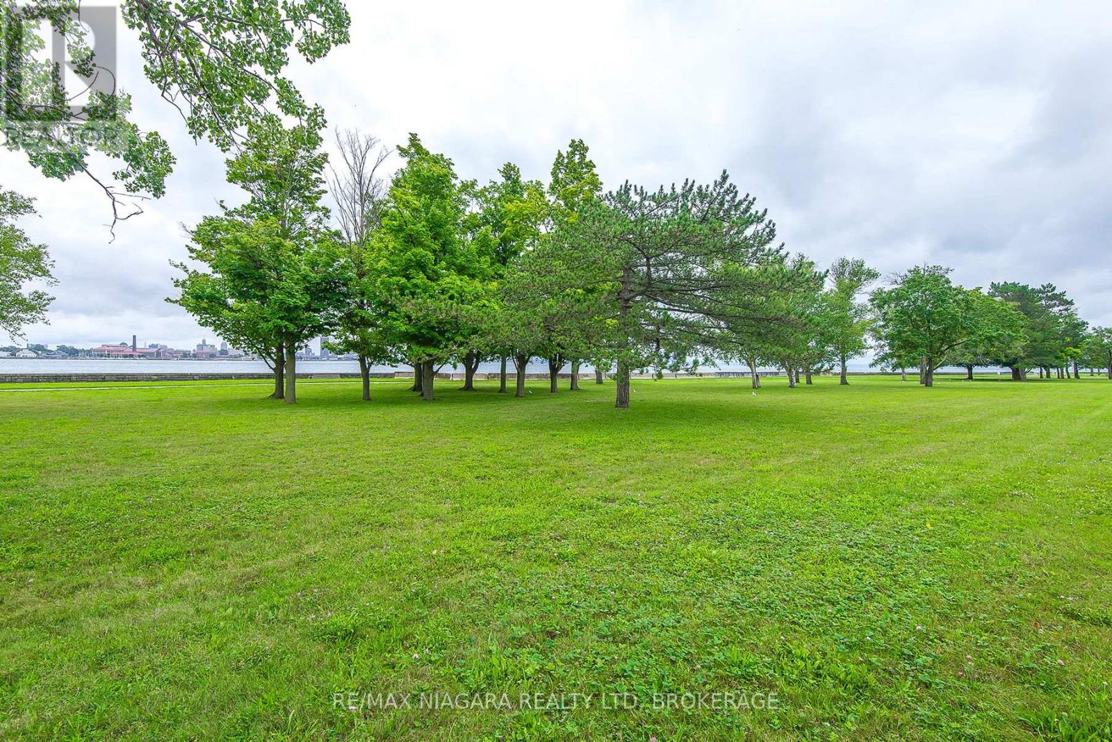 140 Lakeshore Road Property Photo 5