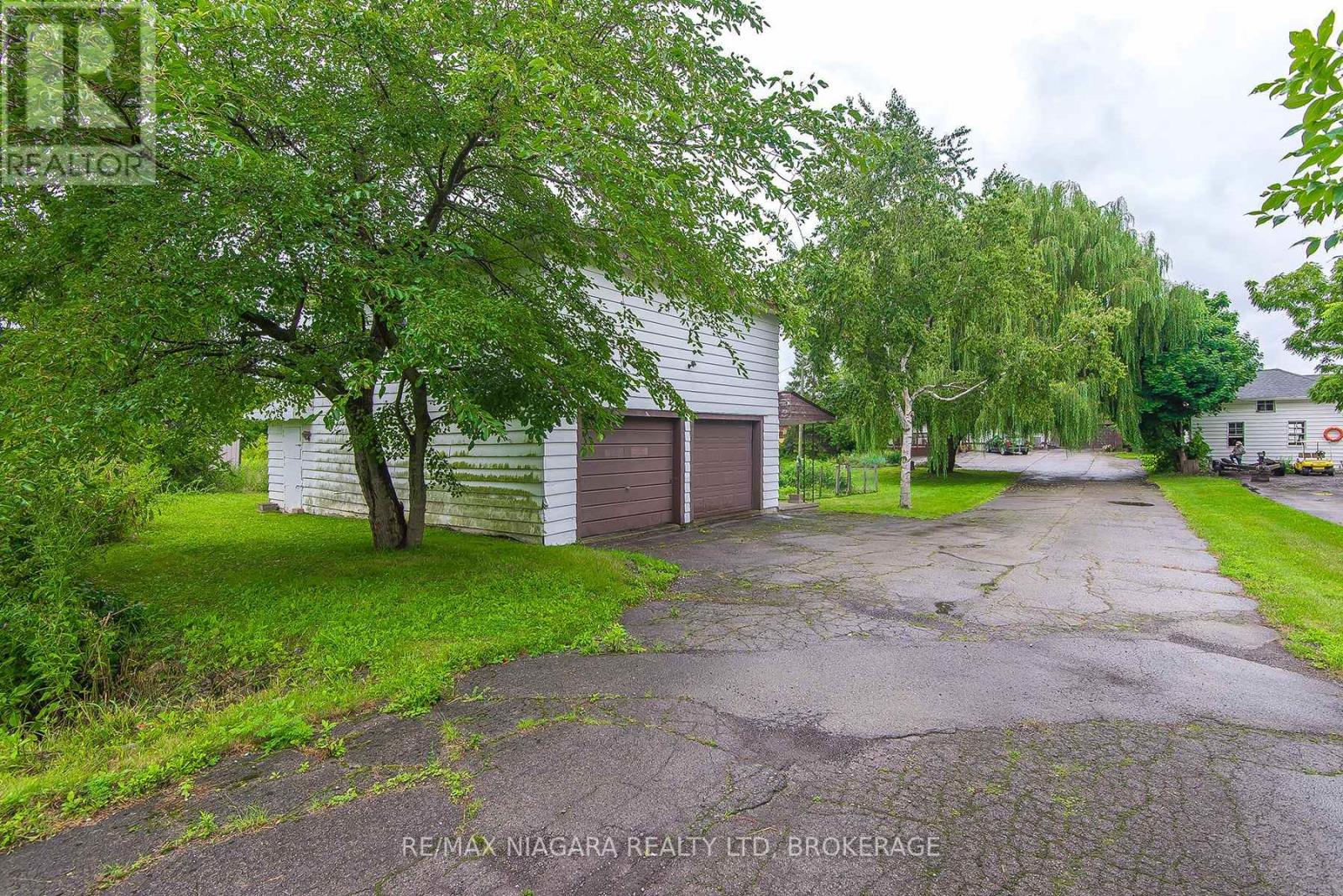 140 Lakeshore Road Property Photo 19