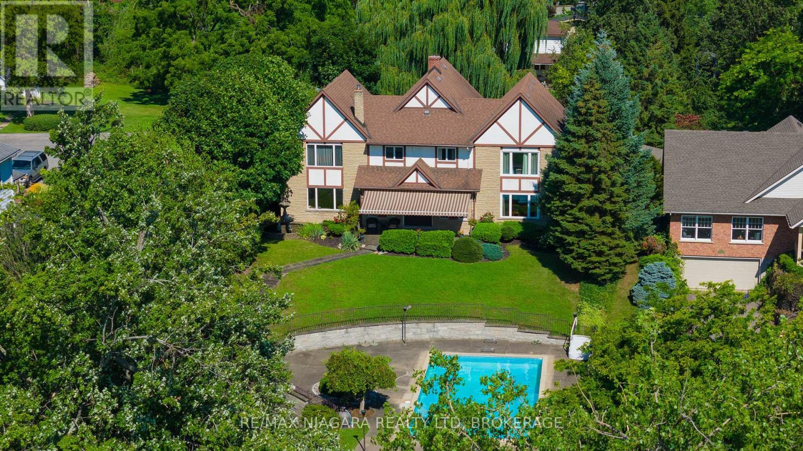 140 Lakeshore Road Property Photo 23